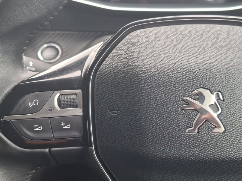Peugeot 2008 1.2L Puretech Ss Active 129 Bhp White #12