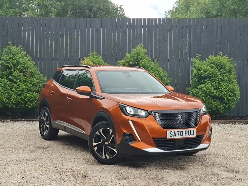 Peugeot 2008 1.2 Puretech Allure Premium Orange