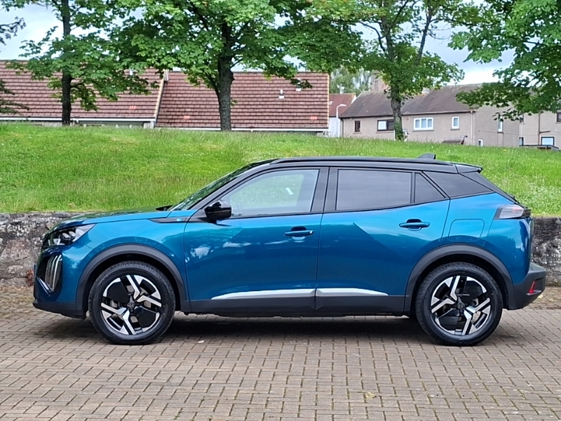 Peugeot e-2008 115Kw Gt 54Kwh Blue #4