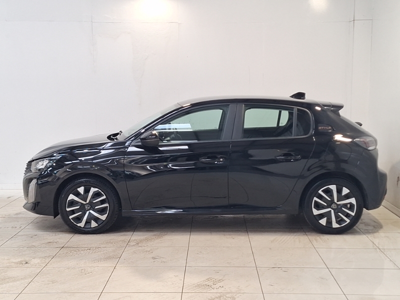 Peugeot 208 1.2 Puretech 100 Style Black #4