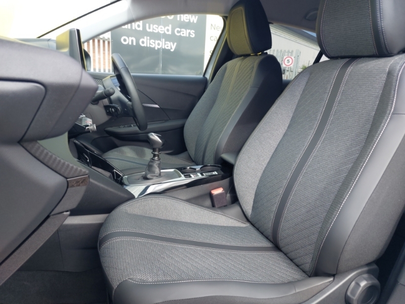 Peugeot 208 1.2 Puretech 100 Allure Grey #5