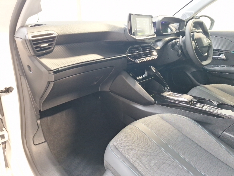 Peugeot 208 1.2 Puretech 100 Allure Premium Eat8 White #5