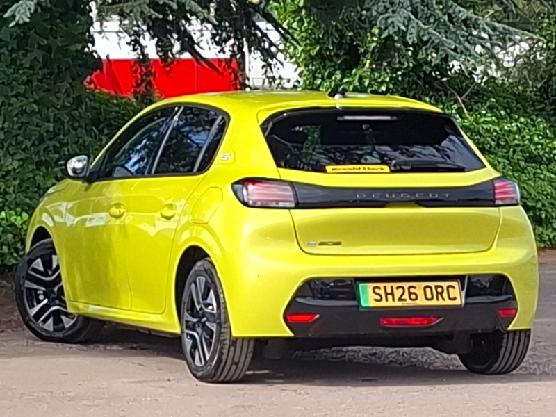 Peugeot e-208 100Kw Allure 50Kwh Yellow #2