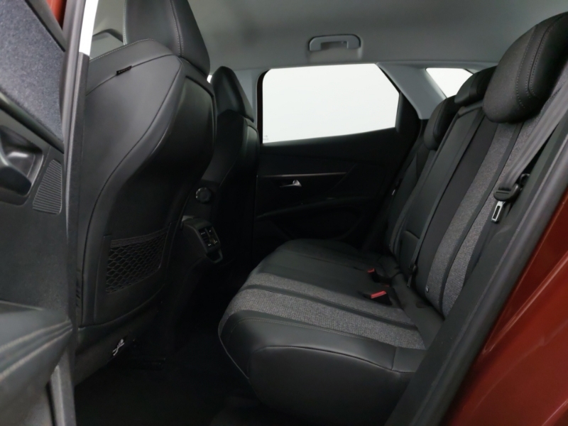 Peugeot 3008 1.5 Bluehdi Allure Brown #6
