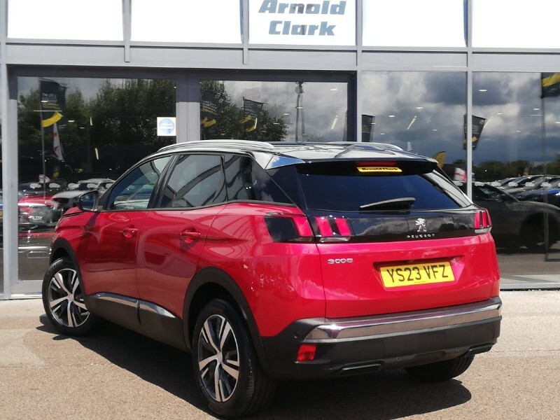Peugeot 3008 1.5 Bluehdi Allure Premium Eat8 Red #2