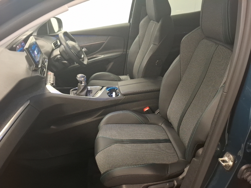 Peugeot 3008 1.2 Puretech Allure Premium Blue #5