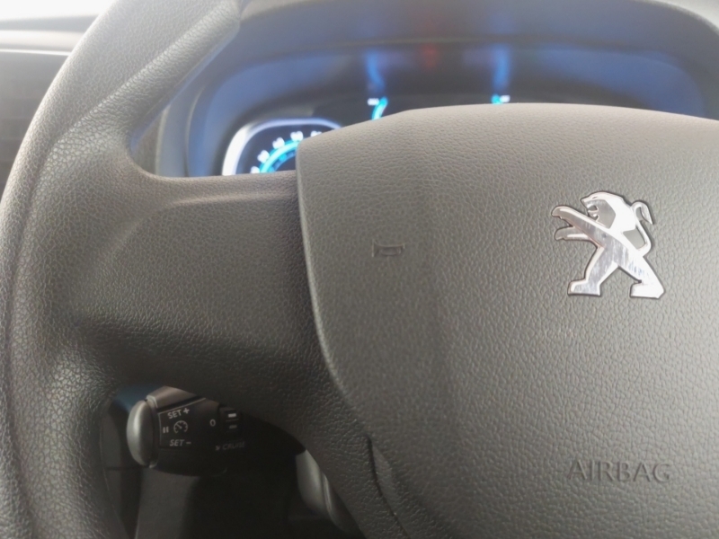 Peugeot e-Traveller Mpv Black #12