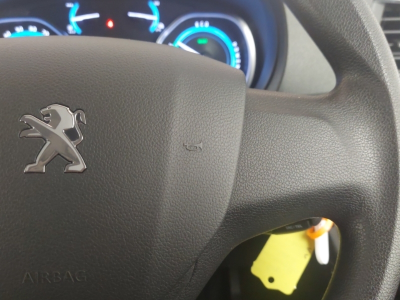 Peugeot e-Traveller Mpv Black #13