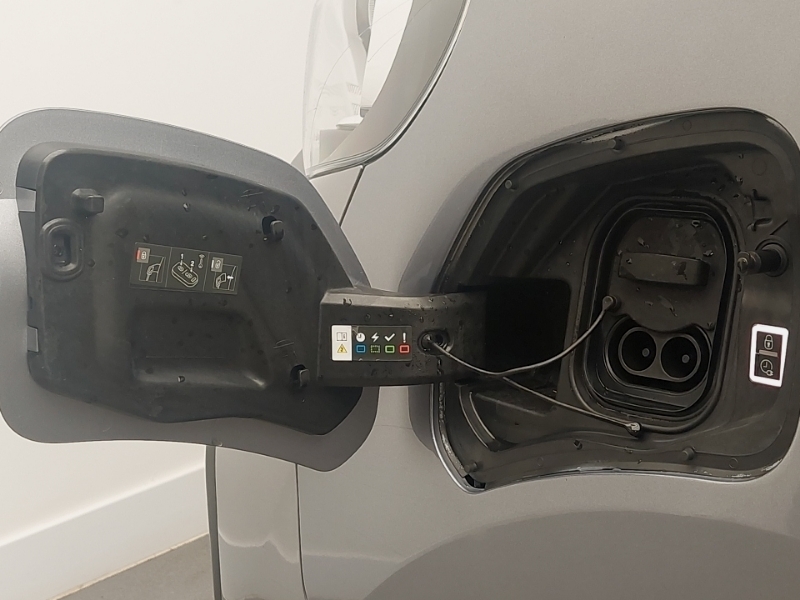 Peugeot e-Traveller Mpv Black #16