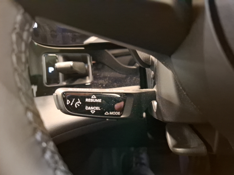 Porsche Taycan Performance Plus 93.4Kwh Saloon Green #15