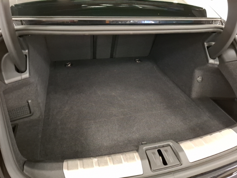 Porsche Taycan Performance Plus 93.4Kwh Saloon Green #8