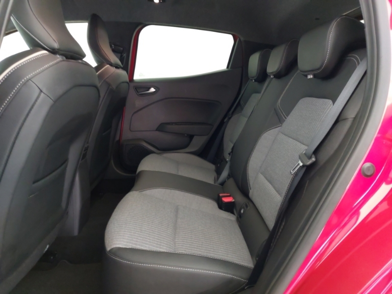 Renault Clio 1.6 E-tech Full Hybrid 145 Techno Red #6