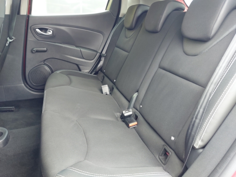 Renault Clio 1.2 16V Dynamique Nav Red #6