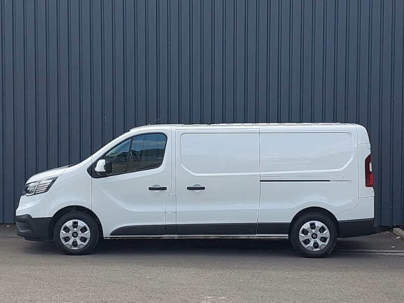 Renault Trafic Ll30 Blue Dci 130 Advance Safety Van White #4