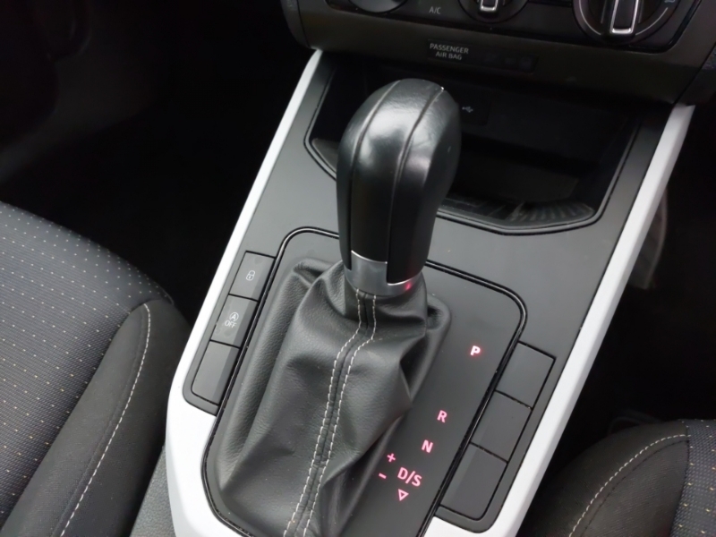 Seat Arona 1.0 Tsi 110 Se Technology Dsg Silver #16