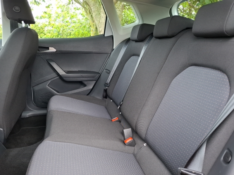Seat Arona 1.0 Tsi 110 Se Technology Dsg White #6
