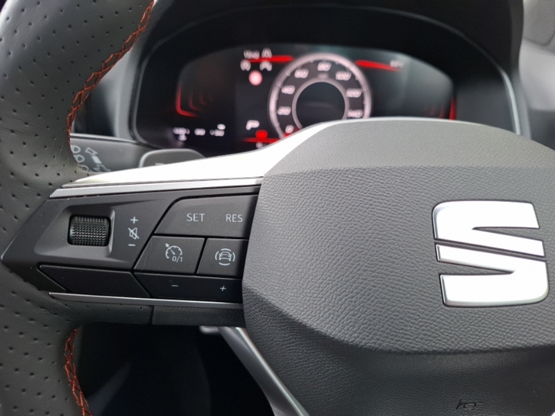 Seat Arona 1.0 Tsi 115 Se Technology Dsg Black #12