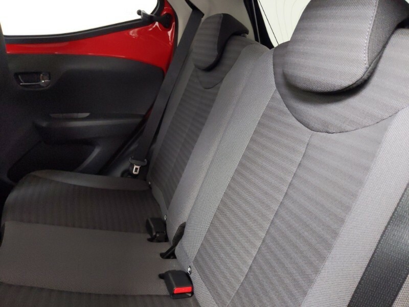 Toyota Aygo 1.0 Vvt-i X-trend X-shift Red #6