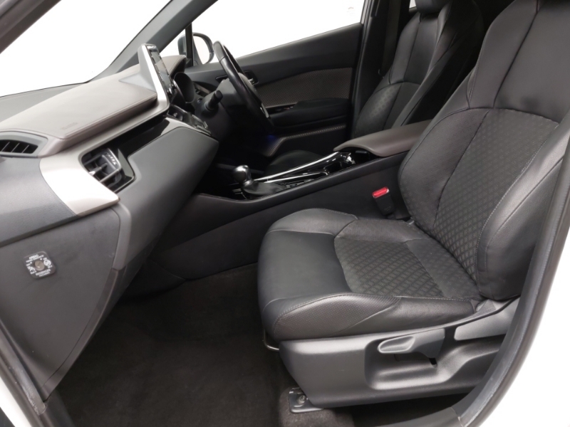 Toyota C-Hr 2.0 Hybrid Excel Cvt White #5