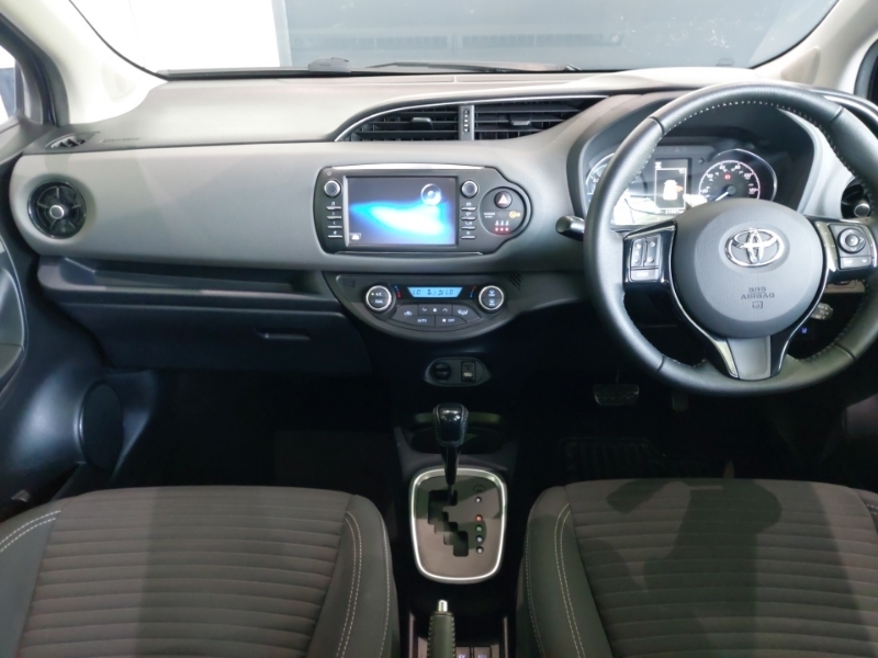 Toyota Yaris 1.5 Hybrid Icon Tech Cvt Blue #3