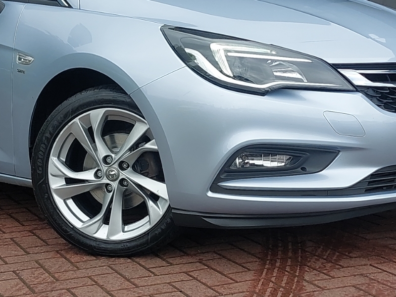 Vauxhall Astra 1.4T 16V 150 Sri White #20