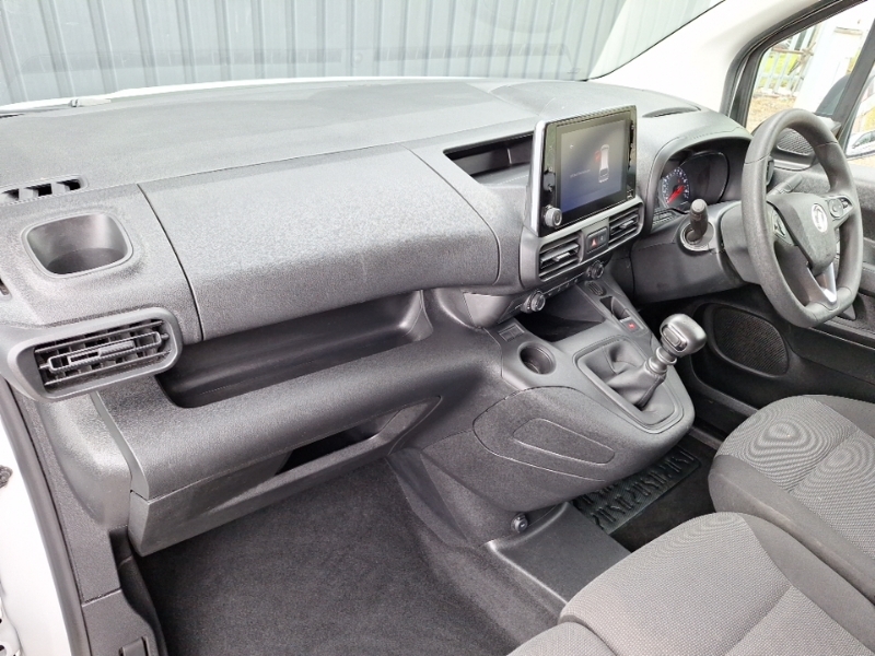 Vauxhall Combo 2300 1.5 Turbo D 100Ps H1 Sportive Van 6 Speed Grey #7