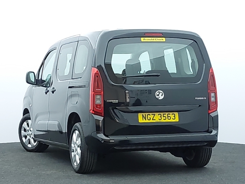 Vauxhall Combo Life 1.5 Turbo D Energy 7 Seat Black #2