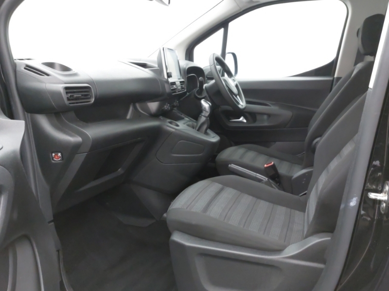 Vauxhall Combo Life 1.5 Turbo D Energy 7 Seat Black #5
