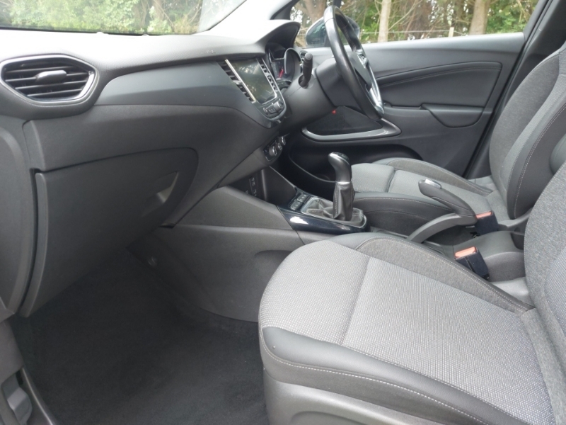 Vauxhall Crossland 1.2 Elite Nav White #5
