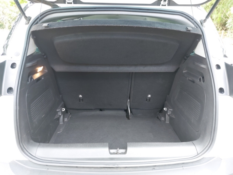 Vauxhall Crossland Elite Black #18