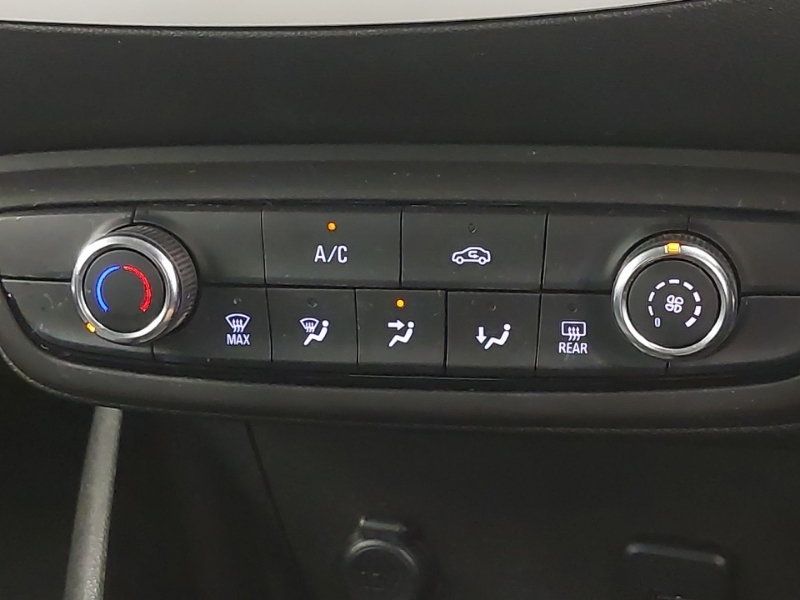 Vauxhall Crossland X Griffin Black #10