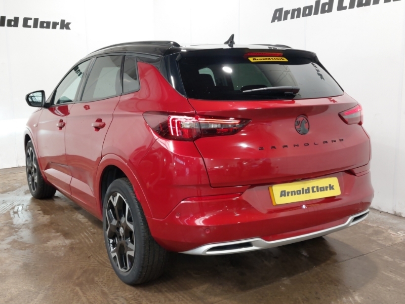 Vauxhall Grandland 1.5 Turbo D Ultimate Red #2