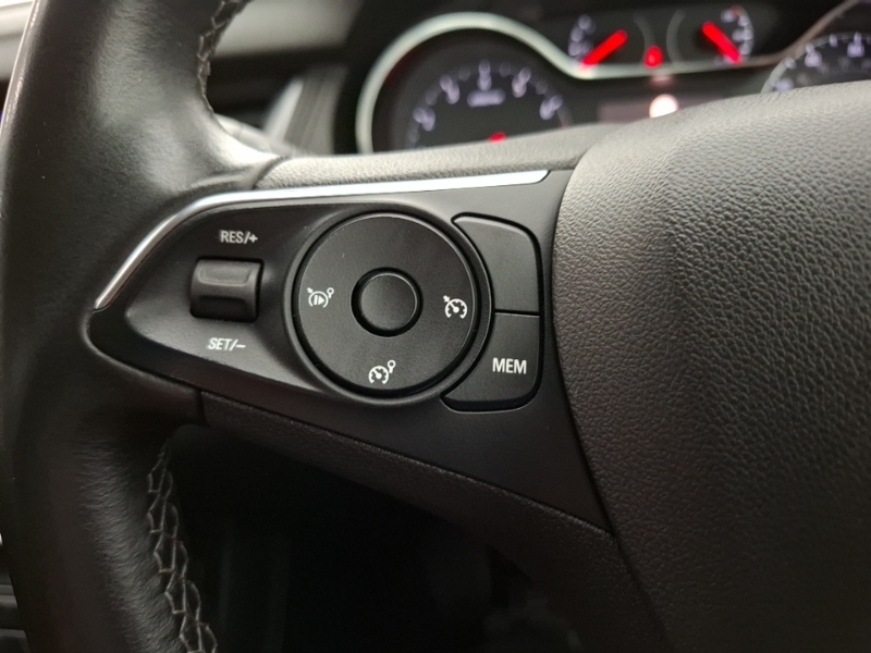 Vauxhall Grandland X Tech Line Nav White #12