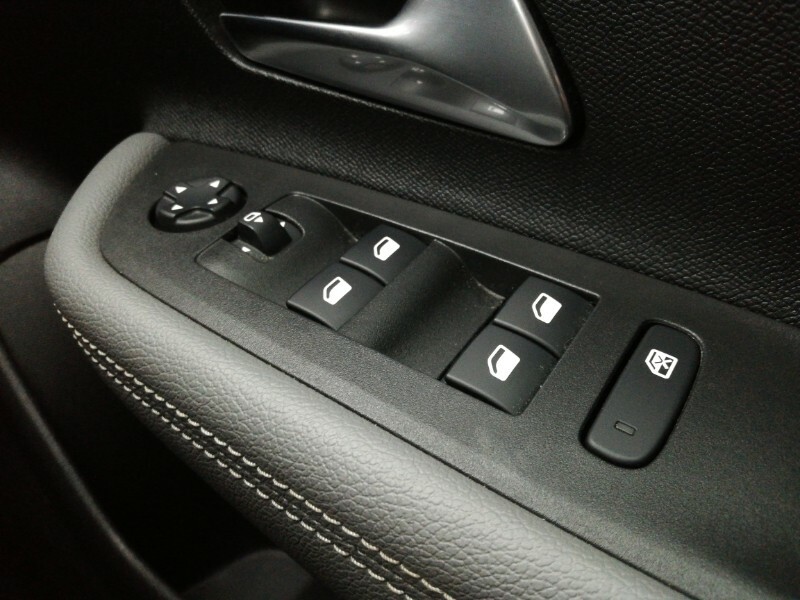 Vauxhall Mokka-e 100Kw Elite Premium 50Kwh Green #17
