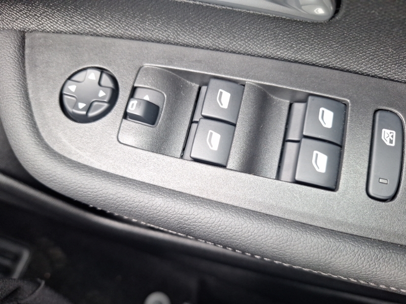 Vauxhall Mokka Electric Grey #15