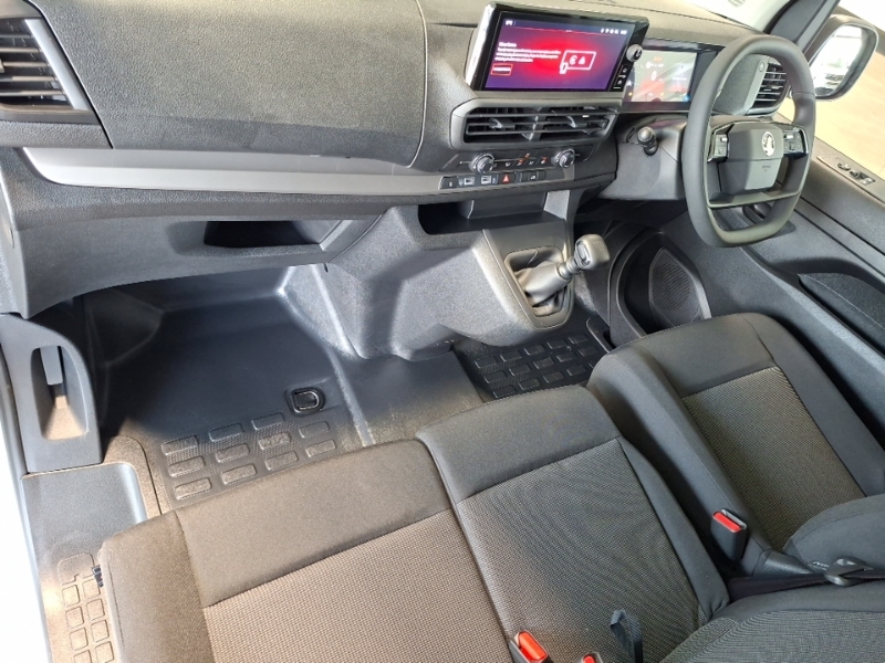 Vauxhall Vivaro 1.5 Turbo D 120 Pro H1 Van White #3