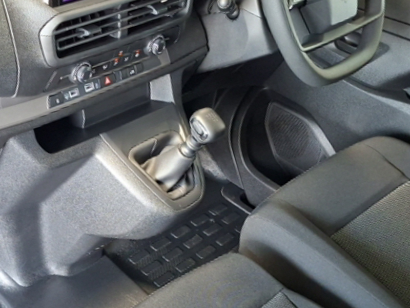Vauxhall Vivaro 2.0 Turbo D Pro Xl Panel Van 6Dr Lwb Silver #18