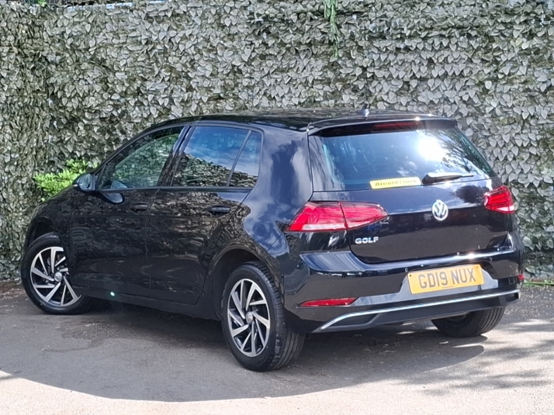 Volkswagen Golf 1.6 Tdi Match Black #2