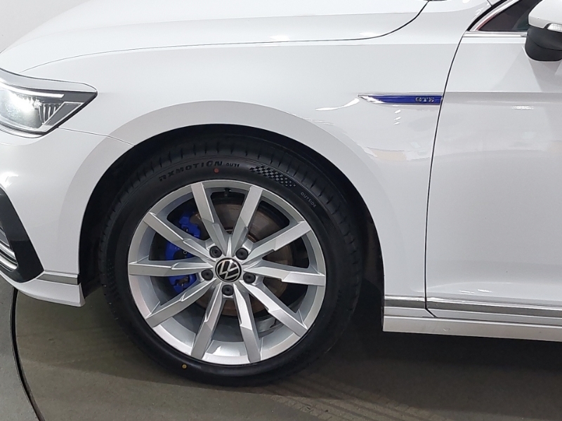 Volkswagen Passat 1.5 Tsi Evo R-line Grey #19