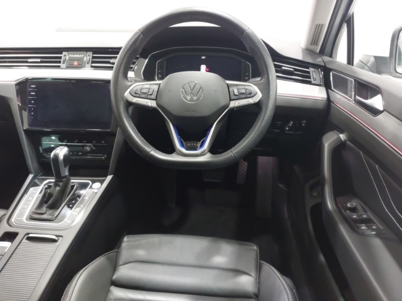 Volkswagen Passat 1.5 Tsi Evo R-line Grey #8
