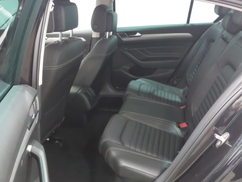 Volkswagen Passat 1.5 Tsi Evo Sel Black #6