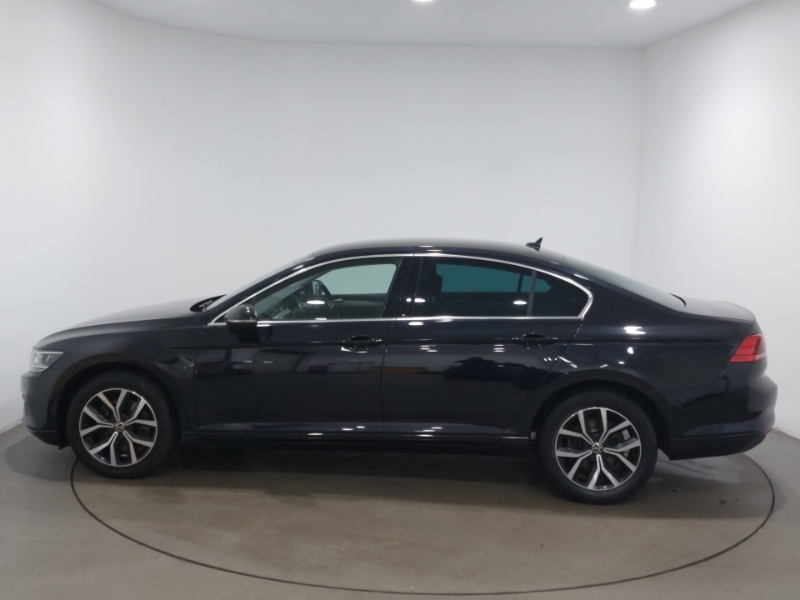 Volkswagen Passat 1.5 Tsi Evo Sel Black #4