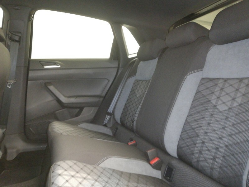 Volkswagen Polo Match Black #6