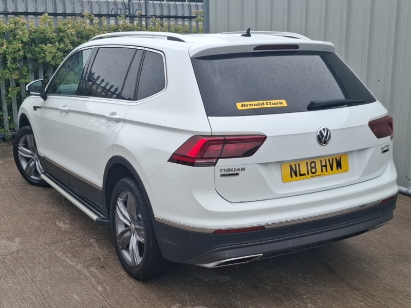 Volkswagen Tiguan Allspace 2.0 Tdi 4Motion Sel Dsg White #2