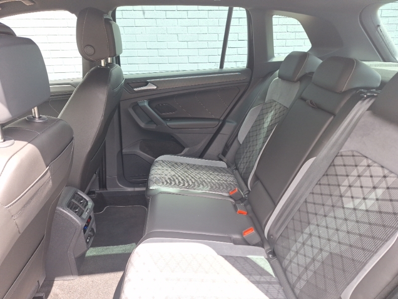 Volkswagen Tiguan 2.0 Tdi R-line Edition Dsg Black #6