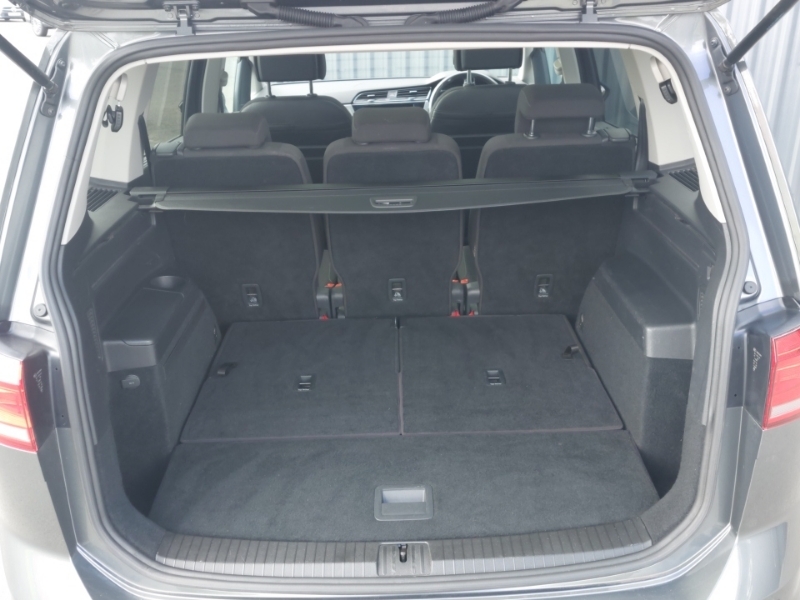 Volkswagen Touran Se Grey #17