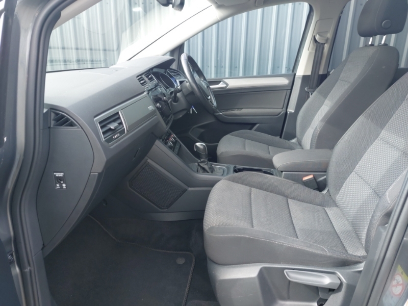 Volkswagen Touran Se Grey #5
