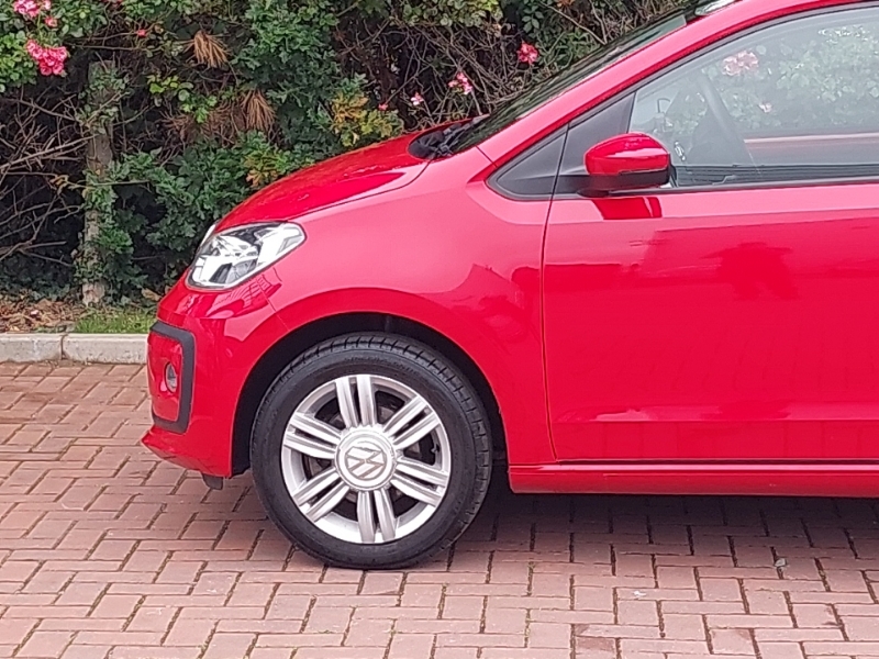 Volkswagen Up 1.0 High Up Red #19