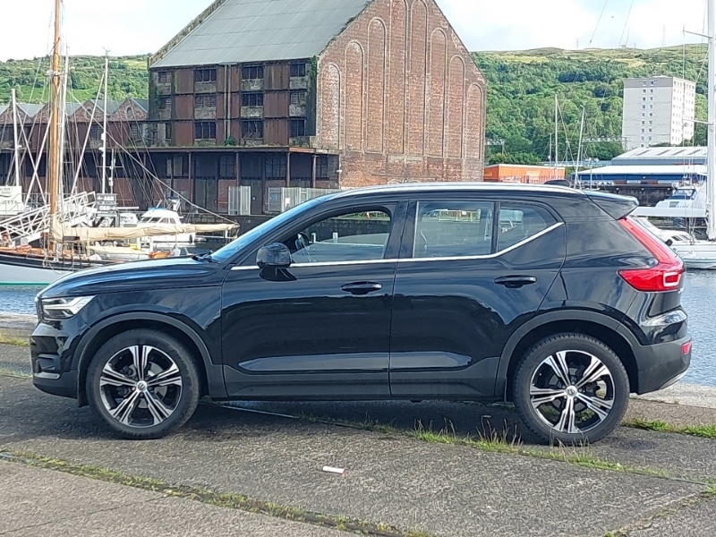 Volvo XC40 1.5 T3 163 Inscription Pro Geartronic DY21WYK Black #4