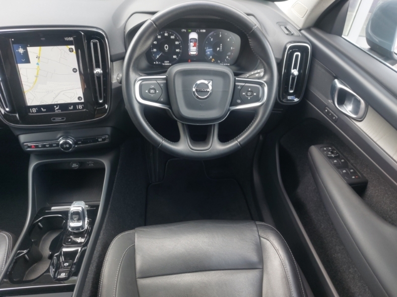 Volvo XC40 D3 Momentum 750 Fdc Or 2 Services 199 Black #8